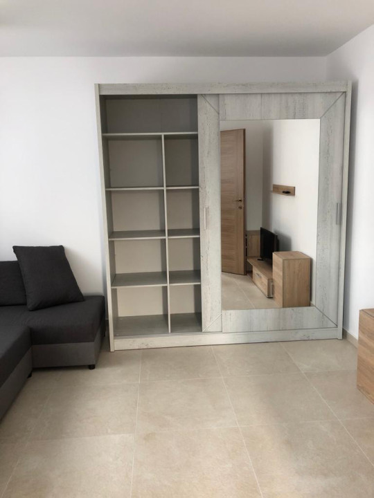 Inchiriere casa cu 3 camere pe 2 nivele