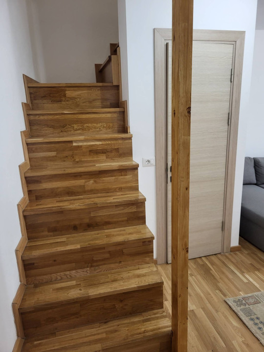 Inchiriere 3 camere pe 2 nivele in Piata Mihai Viteazu
