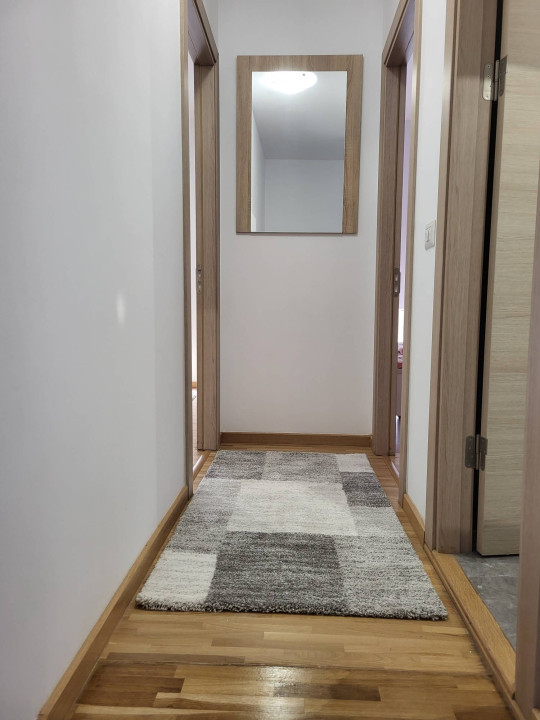 Inchiriere 3 camere pe 2 nivele in Piata Mihai Viteazu