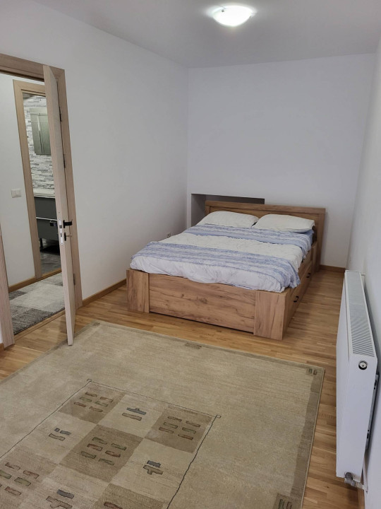 Inchiriere 3 camere pe 2 nivele in Piata Mihai Viteazu