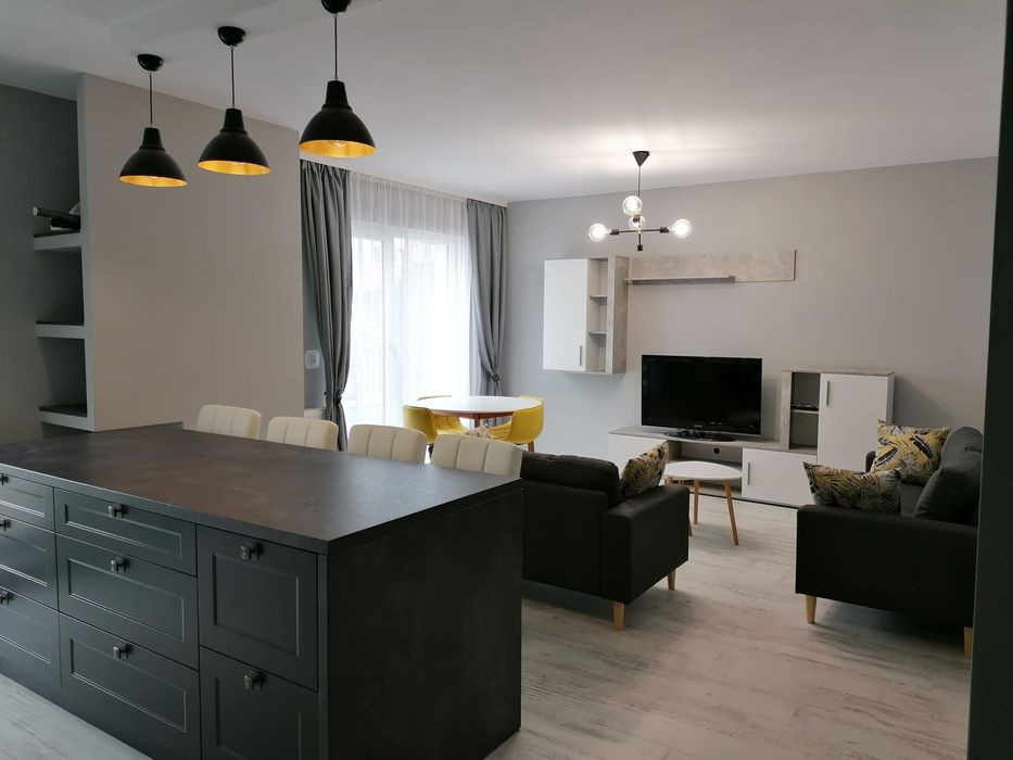 Inchiriere 3 camere langa Liceul Waldorf
