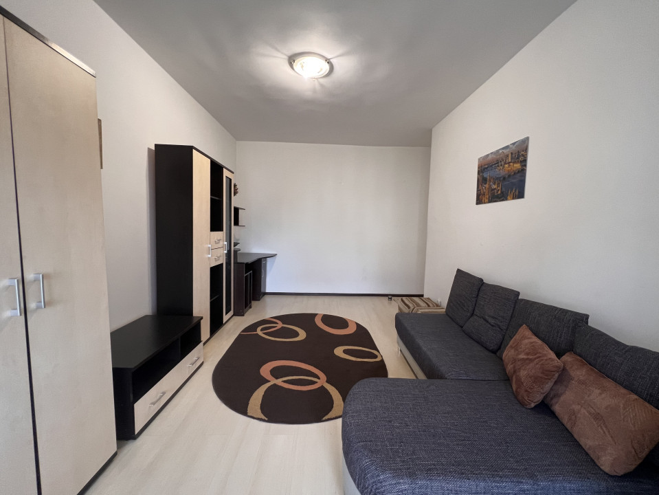 Apartament ULTRACENTRAL, 2 camere decomandate, cu parcare, DE ÎNCHIRIAT