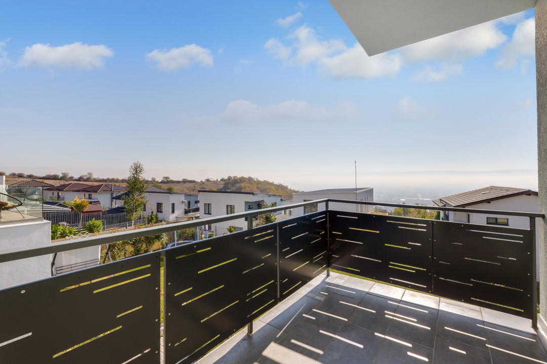 Casa de tip duplex cu CF, la 10 minute de RIVUS MALL, Cluj-Napoca