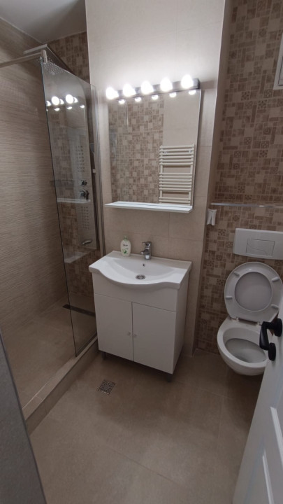 Apartament decomandat, 2 camere, zona FSEGA, Iulius Mall