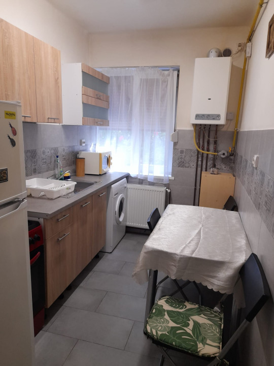 Apartament cu 3 camere în zona centrală, ideal pentru studenții de la Litere