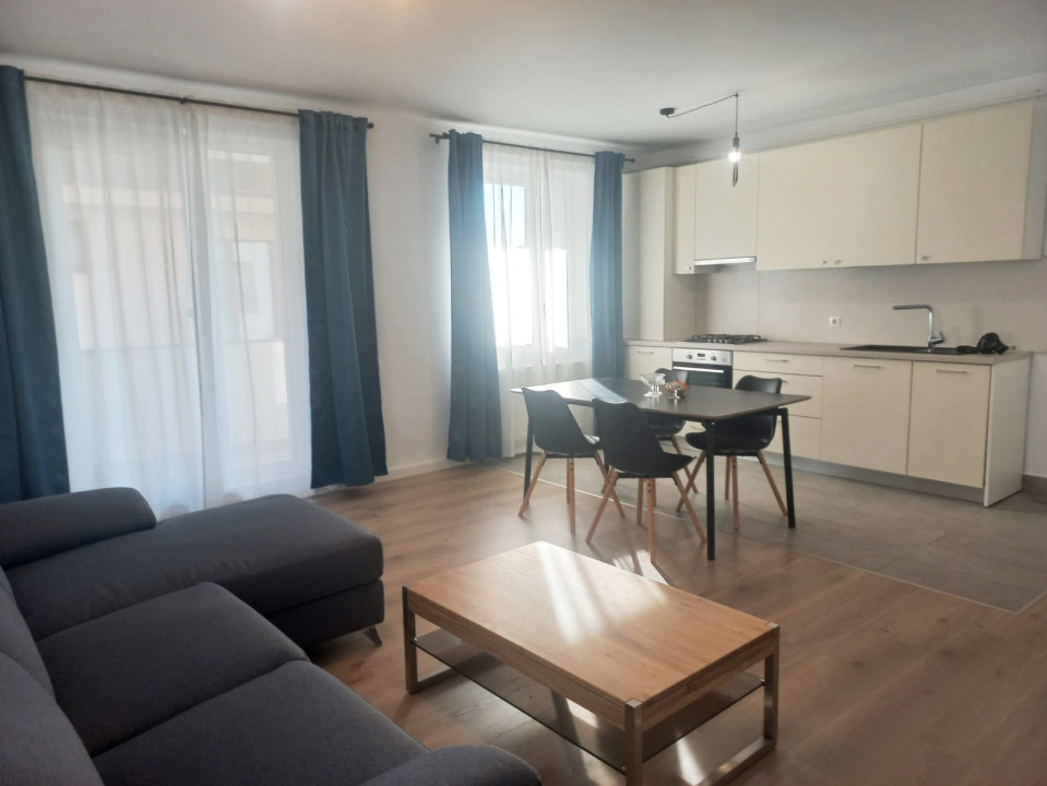 Apartament spațios, 3 camere, parcare inclusă, Europa