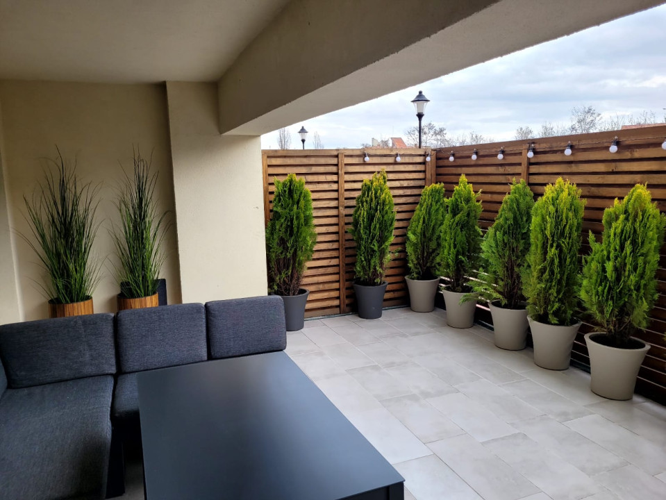 Apartament cu 2 camere ultramodern, cu gradina, în Viva City