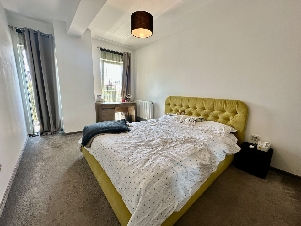 Apartament spațios, cu chiriași preluați, balcon și parcare – bloc din 2020