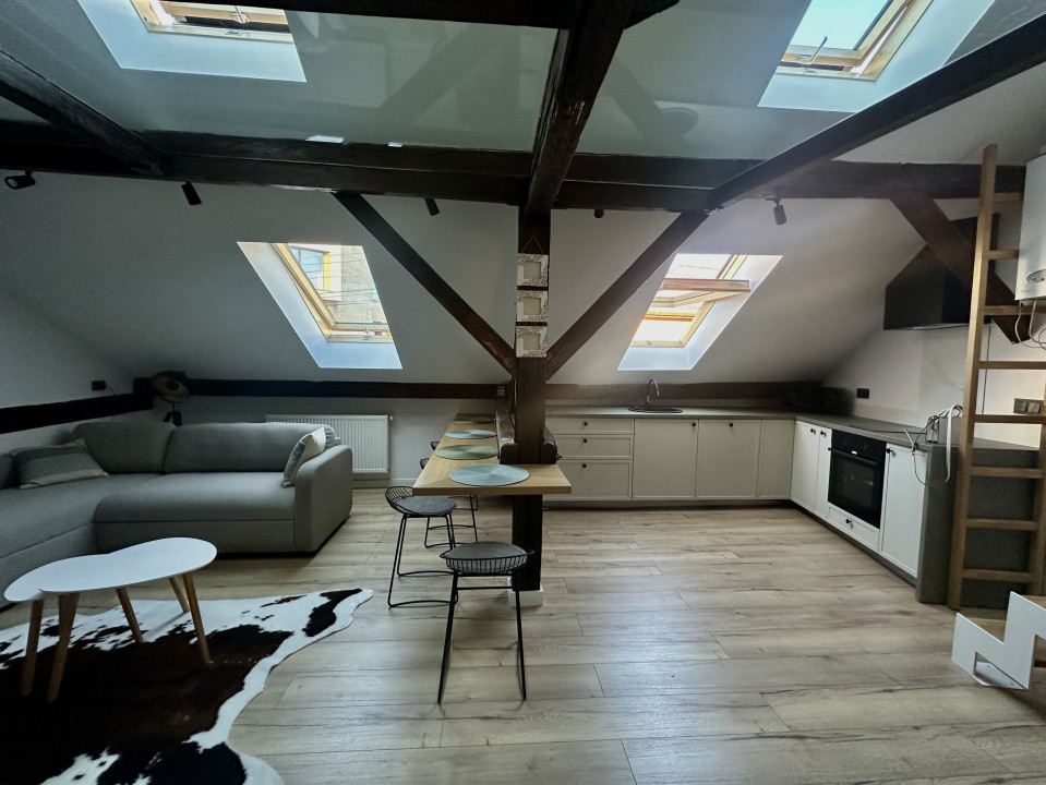 Apartament modern, cu loft, lângă strada Horea, prima închiriere!