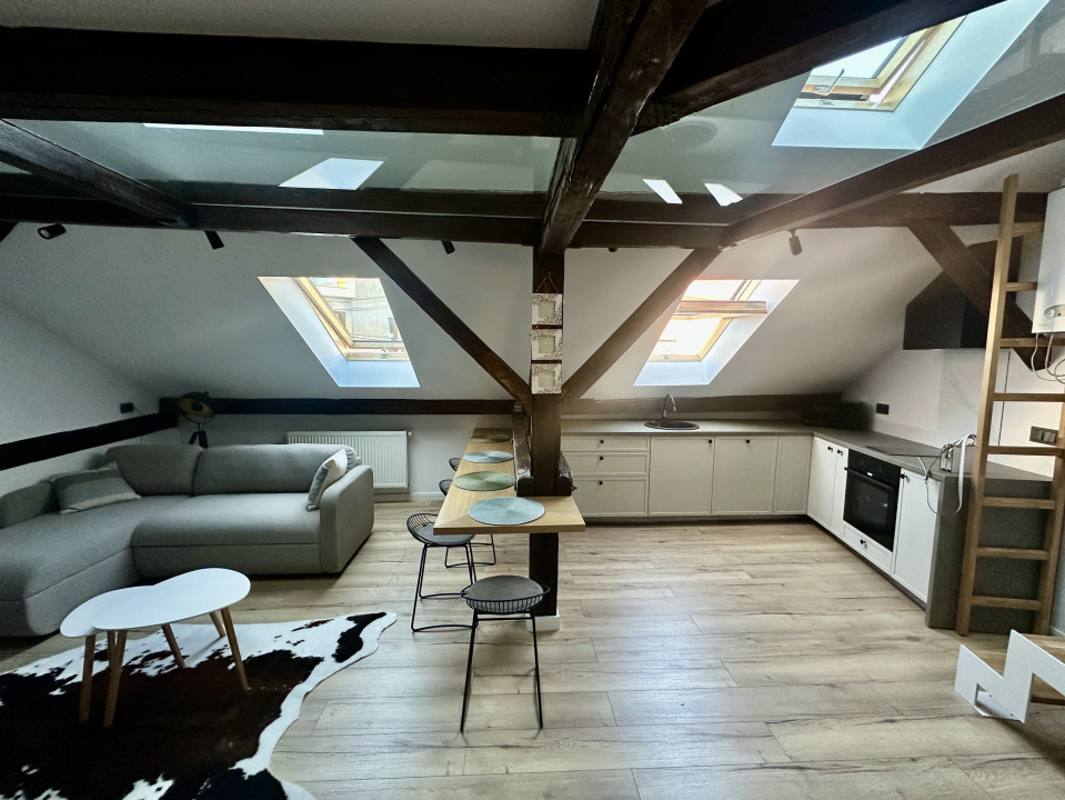 Apartament modern, cu loft, lângă strada Horea, prima închiriere!