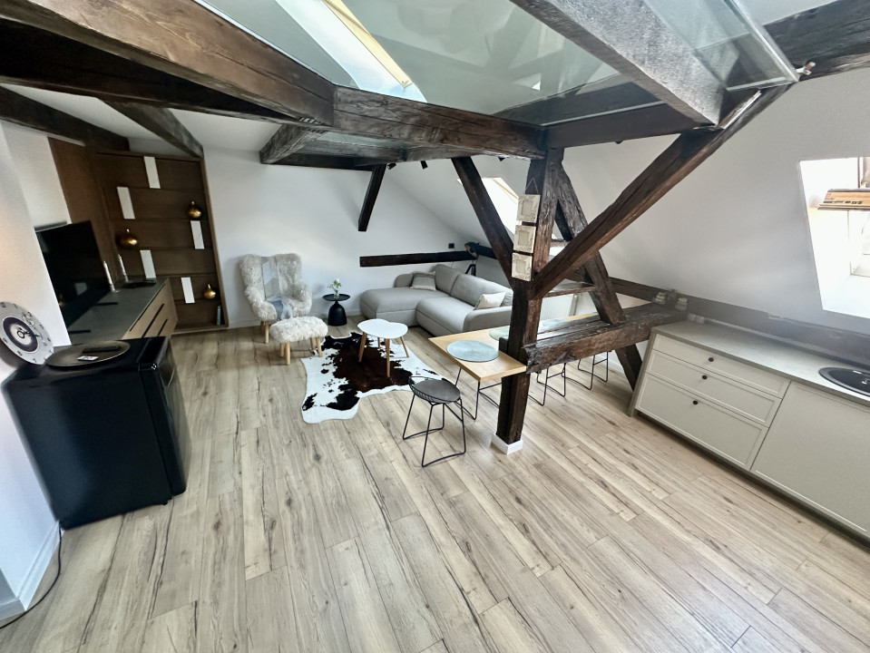 Apartament modern, cu loft, lângă strada Horea, prima închiriere!