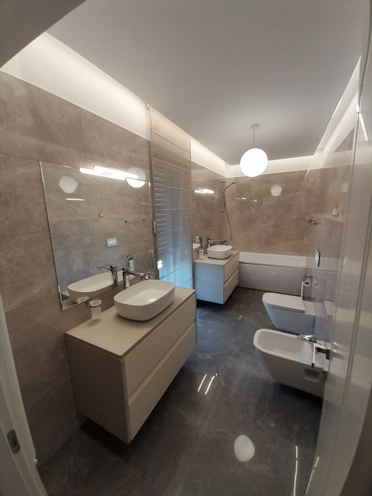 Apartament 3 camere mansardă – 55 mp, ultracentral, lângă Facultatea de Drept