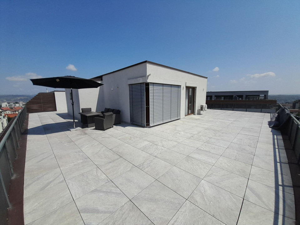 Apartament 3 camere mansardă – 55 mp, ultracentral, lângă Facultatea de Drept