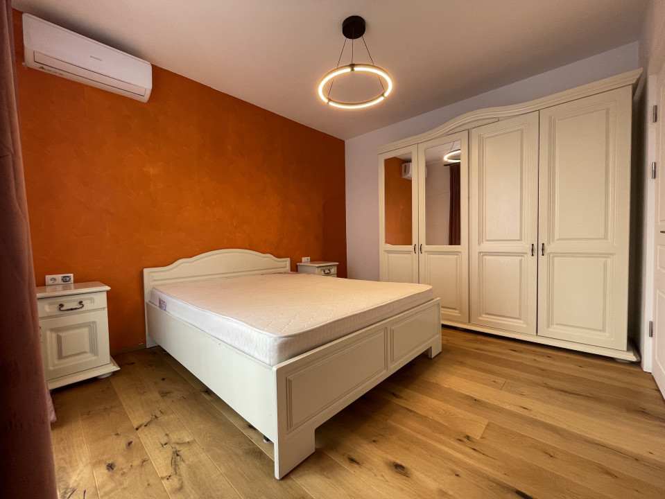 Apartament 4 camere, garaj și loc de joacă în curte privată