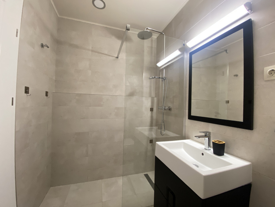 Inchiriere apartament modern, bloc nou, parcare - Zona Centrala, Bosch, NTT