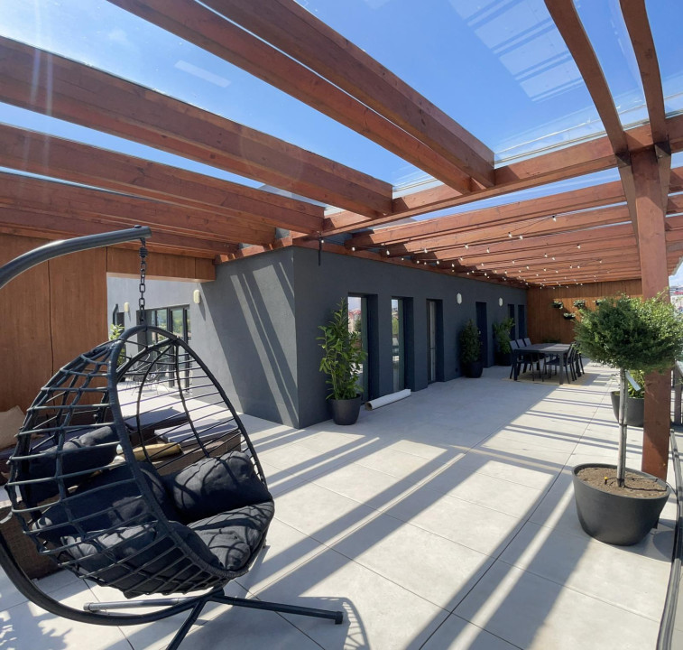 Apartament de lux, modern și spațios, 3 camere și terasă de 100mp, Buna Ziua