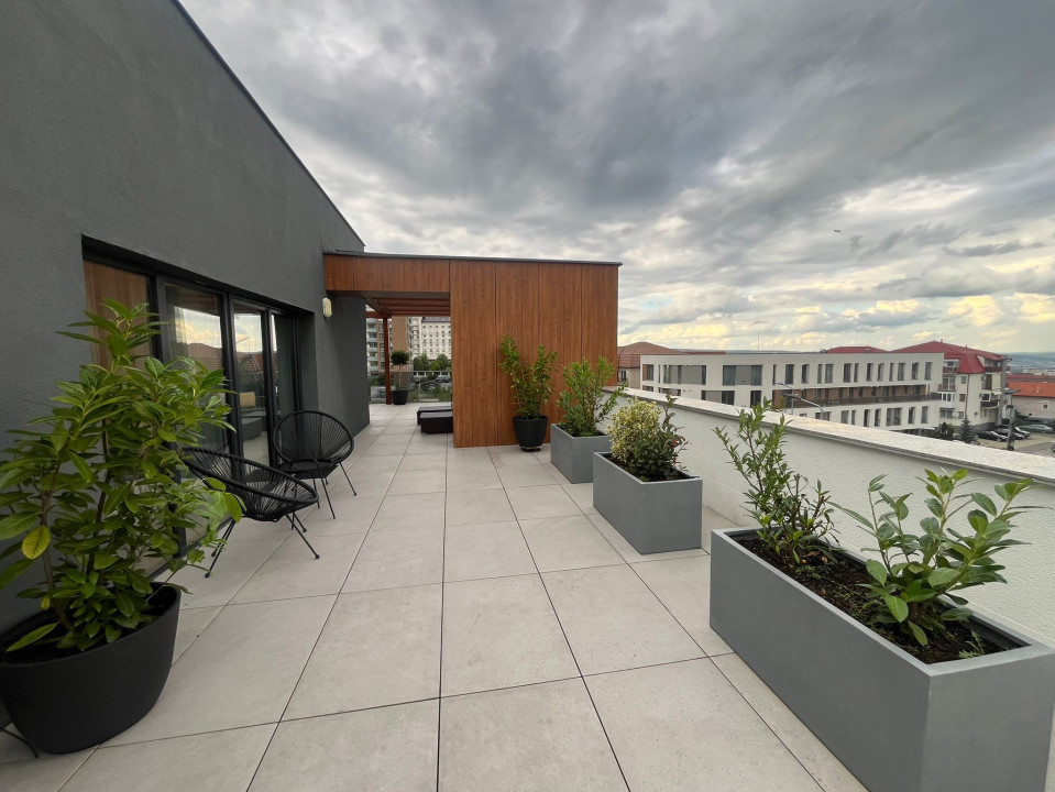 Apartament de lux, modern și spațios, 3 camere și terasă de 100mp, Buna Ziua