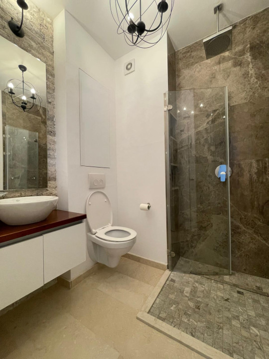 Apartament de lux, modern și spațios, 3 camere și terasă de 100mp, Buna Ziua