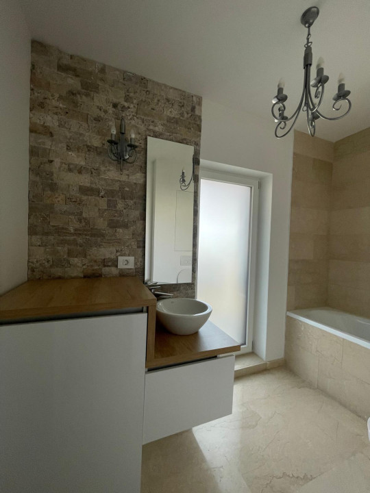 Apartament de lux, modern și spațios, 3 camere și terasă de 100mp, Buna Ziua