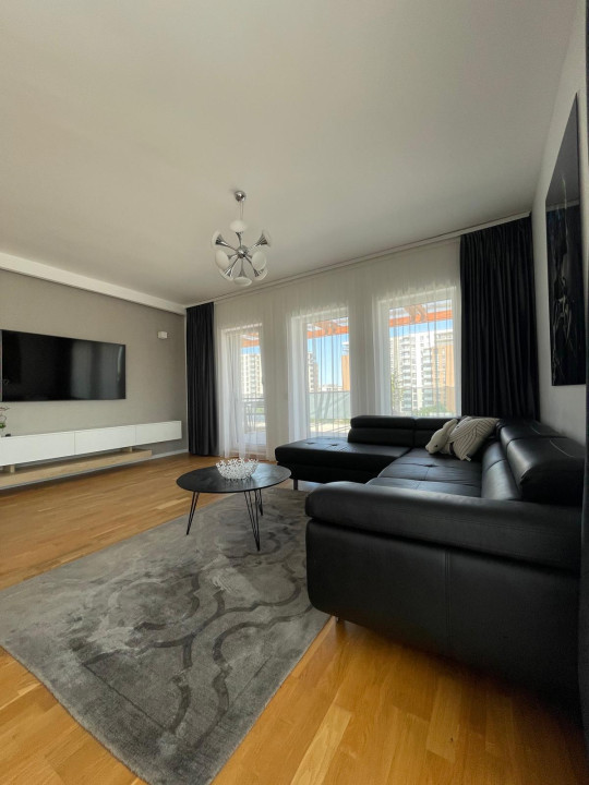 Apartament de lux, modern și spațios, 3 camere și terasă de 100mp, Buna Ziua