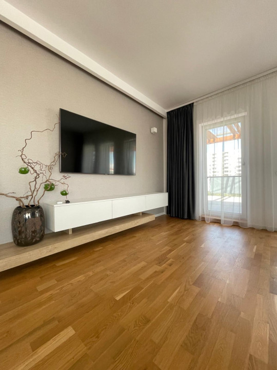 Apartament de lux, modern și spațios, 3 camere și terasă de 100mp, Buna Ziua