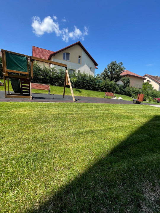 Apartament de lux, modern și spațios, 3 camere și terasă de 100mp, Buna Ziua