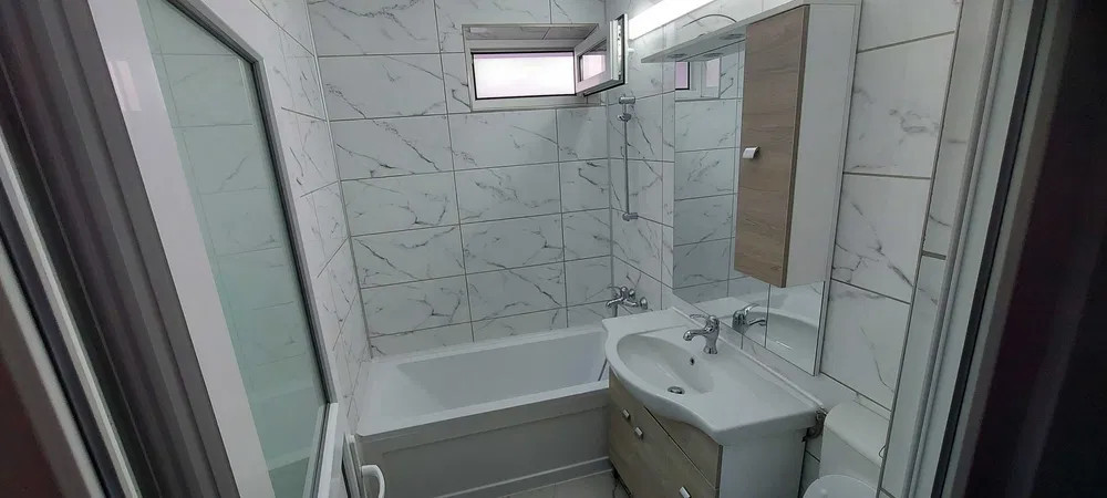 Apartament cu 2 camere decomandate, ideal pentru studenți, zona FSEGA, Iulius 