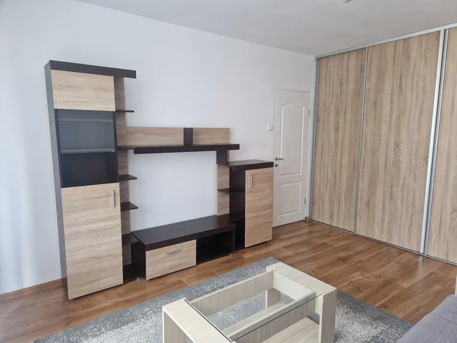 Apartament 2 camere zona piața Hermès de închiriat
