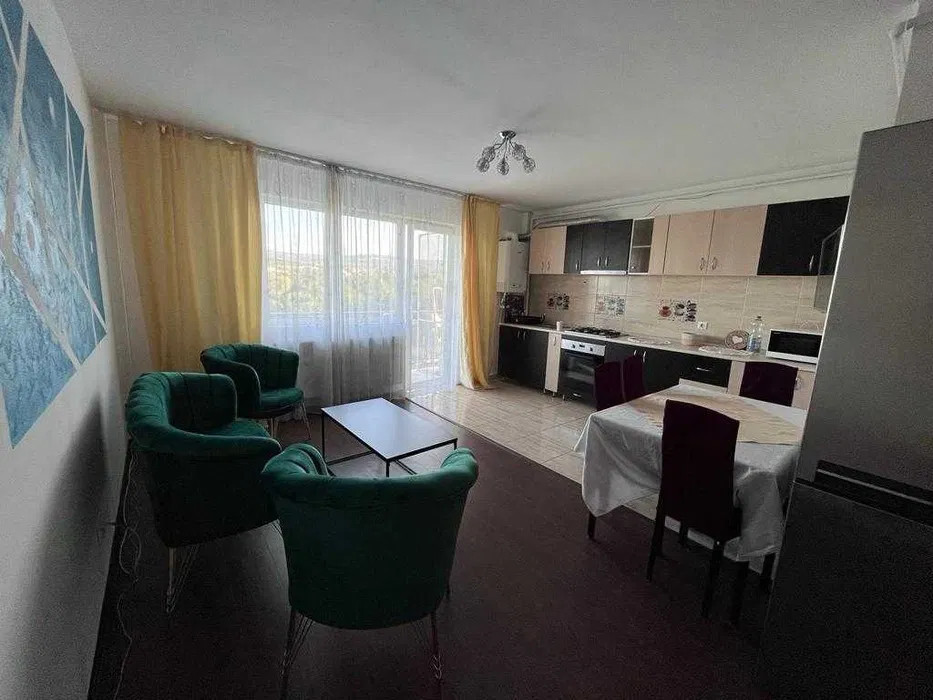 Apartament luminos, cu priveliște, 3 camere, Între Lacuri