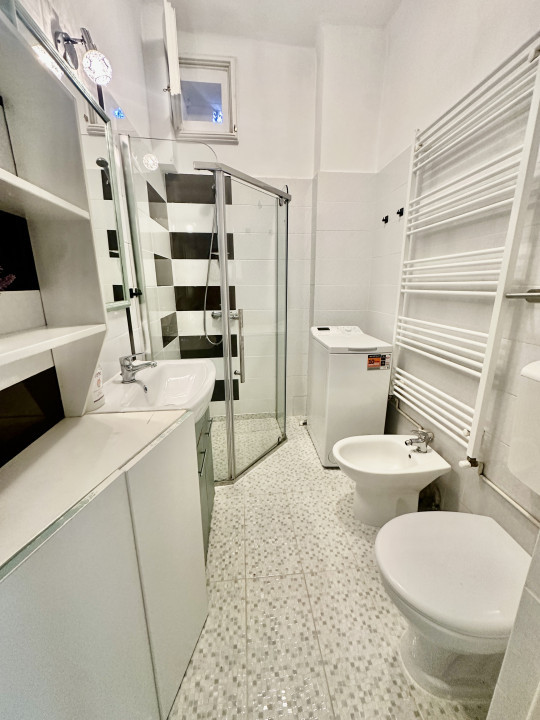 NOU! Apartament 2 camere, parter + pivniță, curte comună – str. Traian