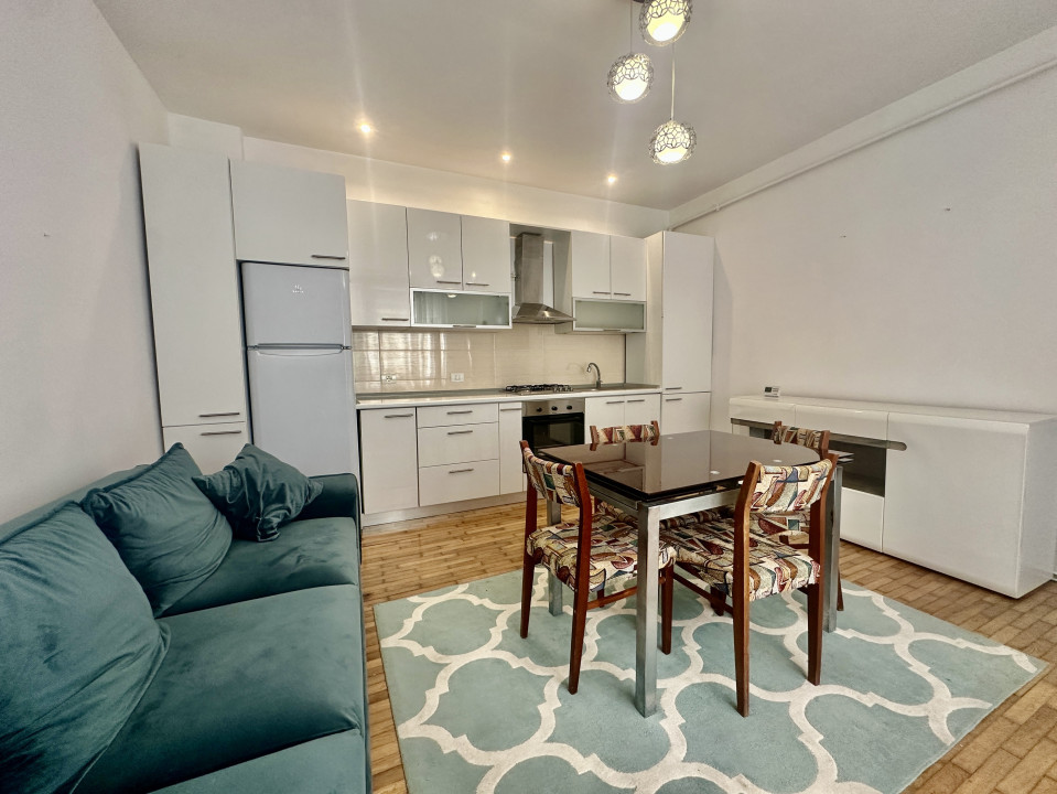 NOU! Apartament 2 camere, parter + pivniță, curte comună – str. Traian