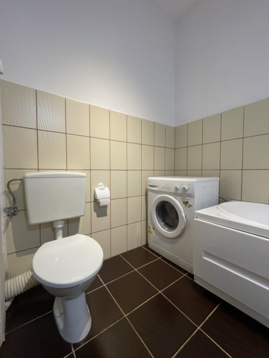 Garsonieră 40mp cu bucătărie separată lângă FSEGA și Iulius Mall