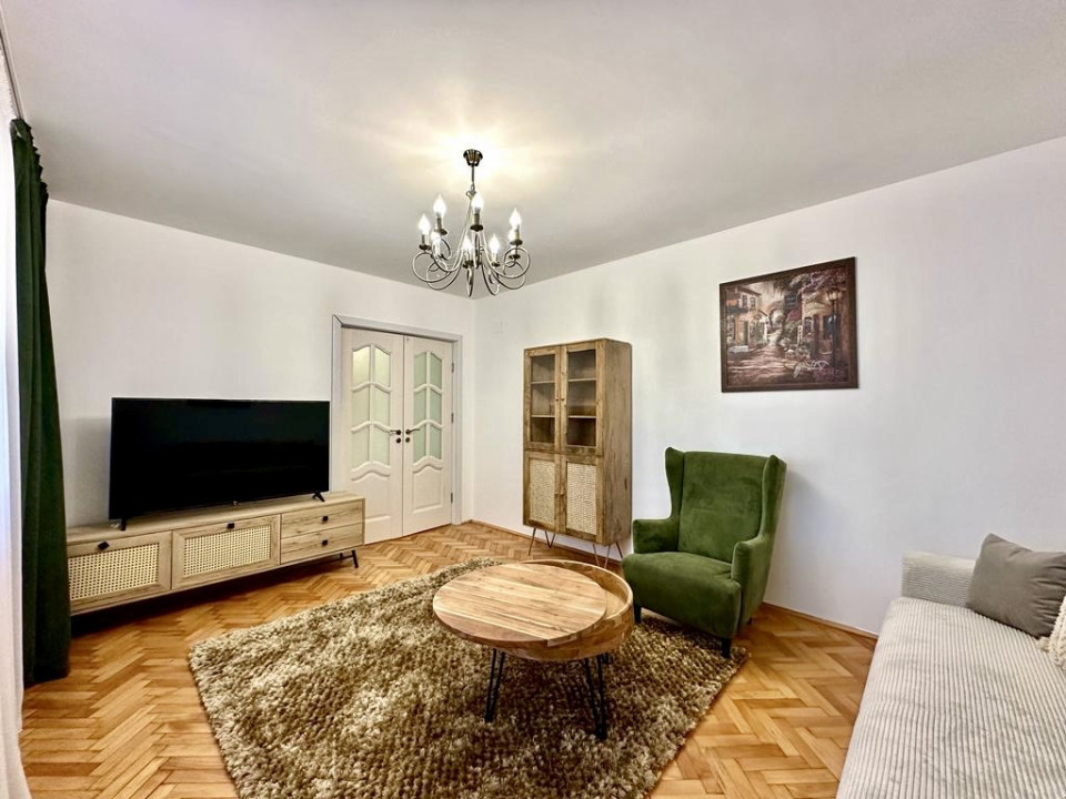 Apartament 3 camere – 78 mp – Brâncuși – renovat complet – 800 €/lună
