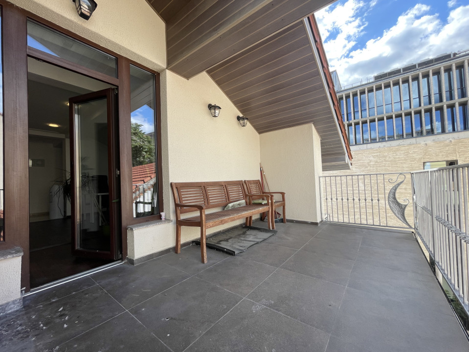 Închiriere spațiu în clădire birouri pe Rubin Patiția