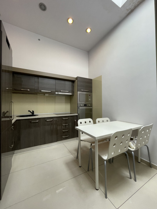 Închiriere spațiu în clădire birouri pe Rubin Patiția