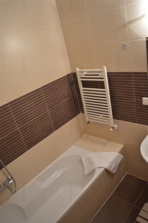 Apartament 3 camere, in Viva City, la 2 minute de Iulius Mall