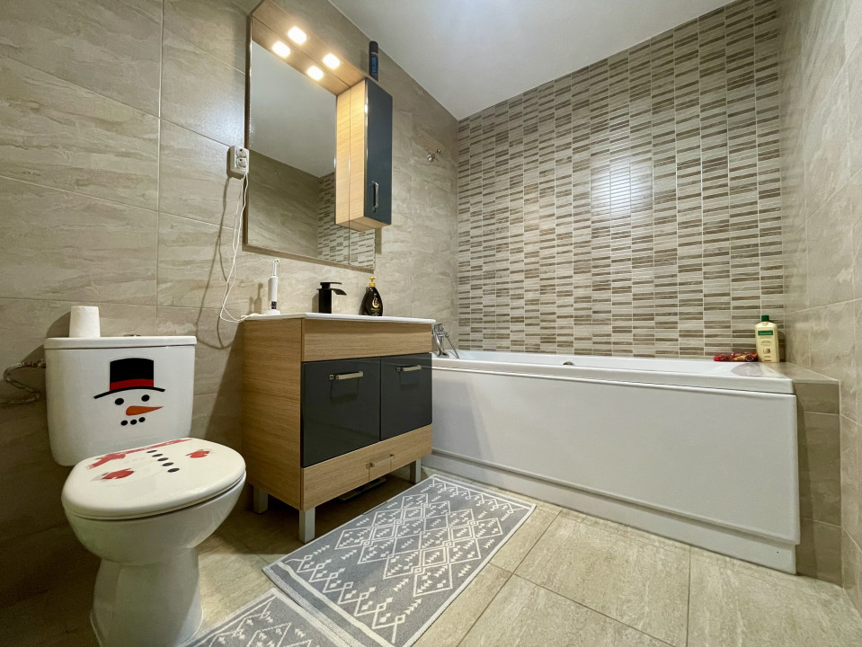 Comision 0%! 3 camere, 2 băi, balcon 12mp, lift și parcare