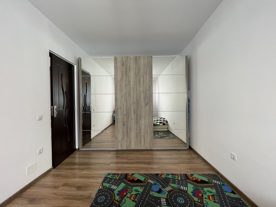 Comision 0%! 3 camere, 2 băi, balcon 12mp, lift și parcare