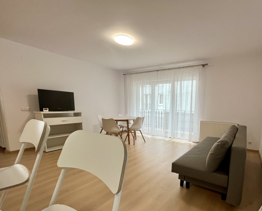 Apartament 3 camere la prima închiriere, proaspăt renovat în Zorilor
