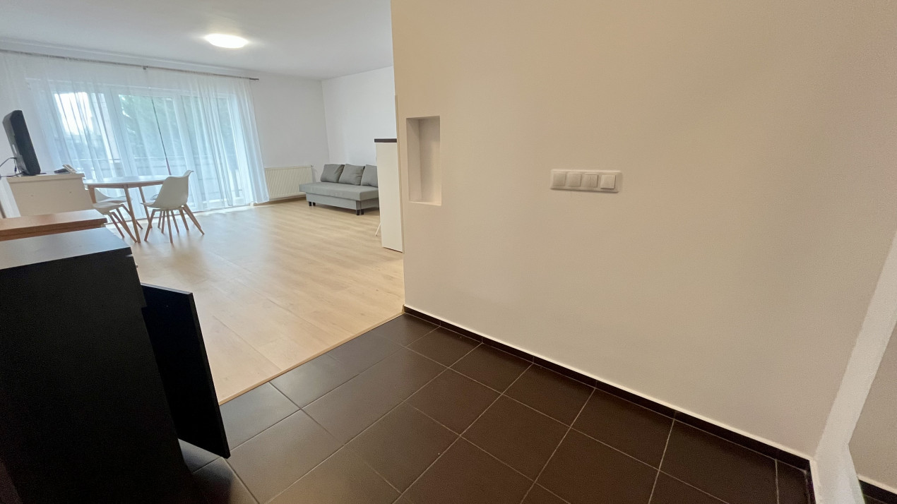 Apartament 3 camere la prima închiriere, proaspăt renovat în Zorilor