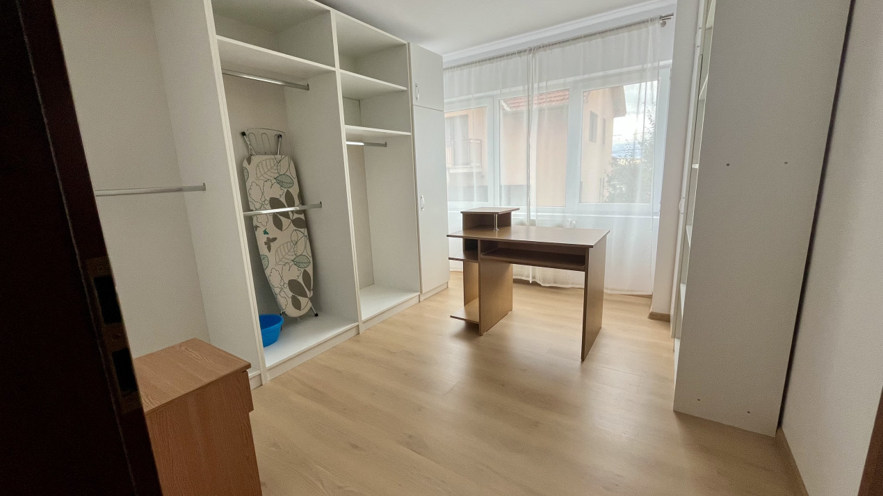 Apartament 3 camere la prima închiriere, proaspăt renovat în Zorilor