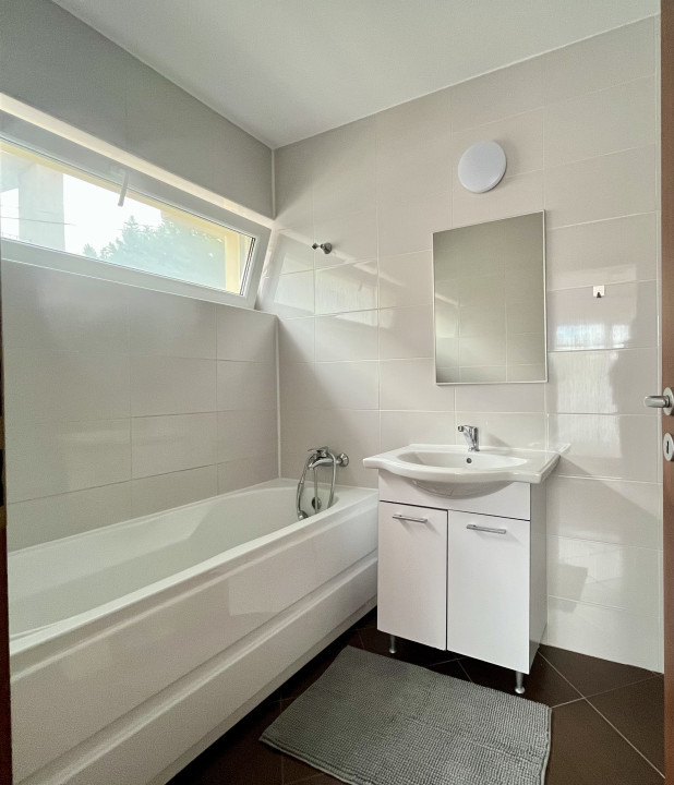 Apartament 3 camere la prima închiriere, proaspăt renovat în Zorilor