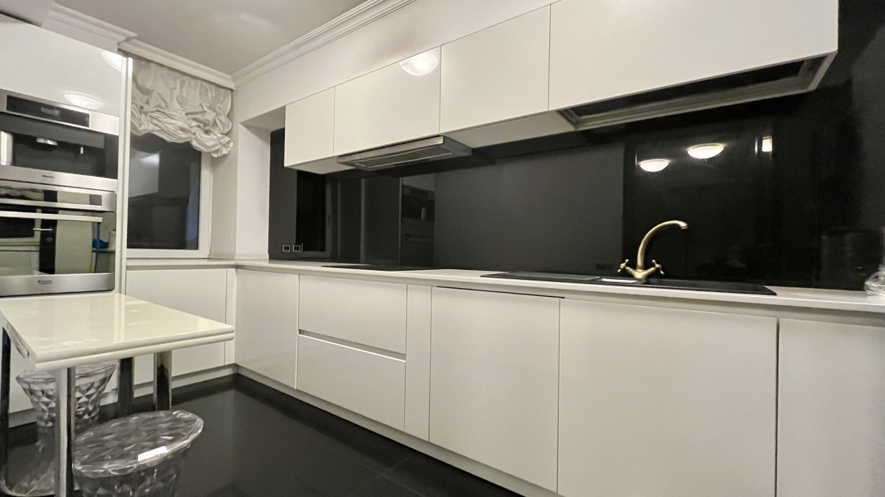 Apartament exclusivist și spațios, cu terasă panoramică lângă Parcul Rozelor 