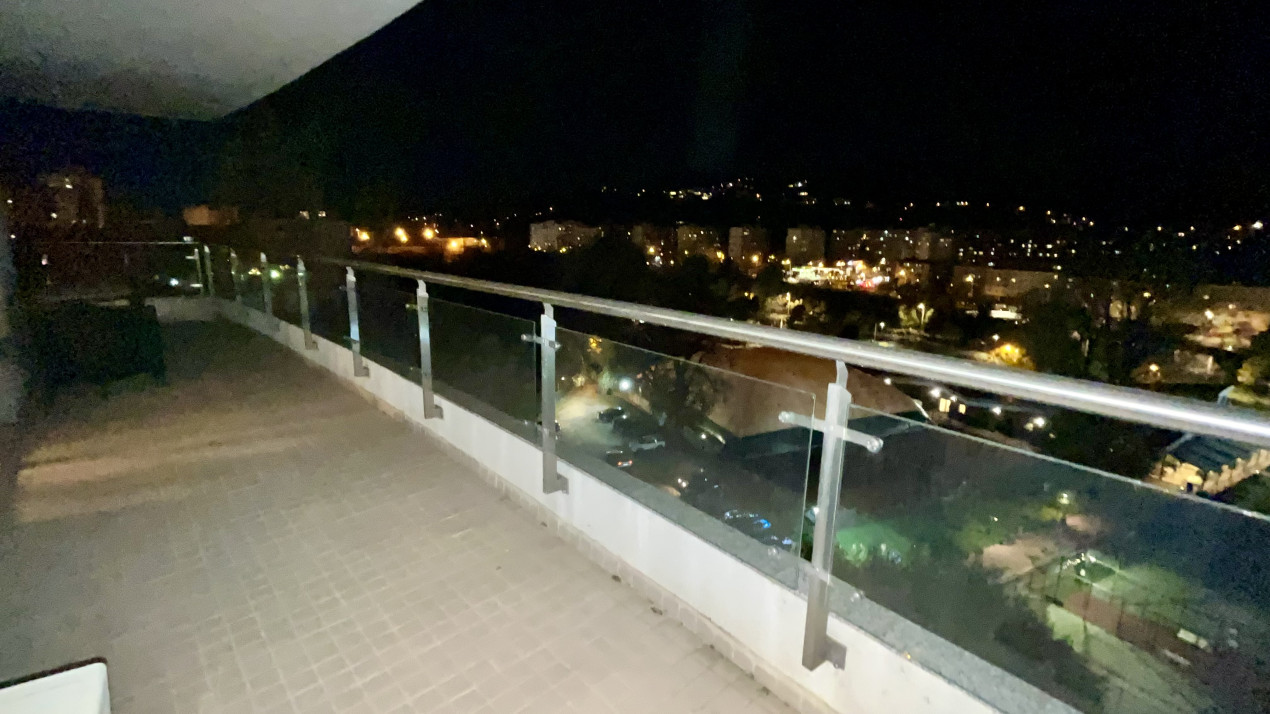 Apartament exclusivist și spațios, cu terasă panoramică lângă Parcul Rozelor 