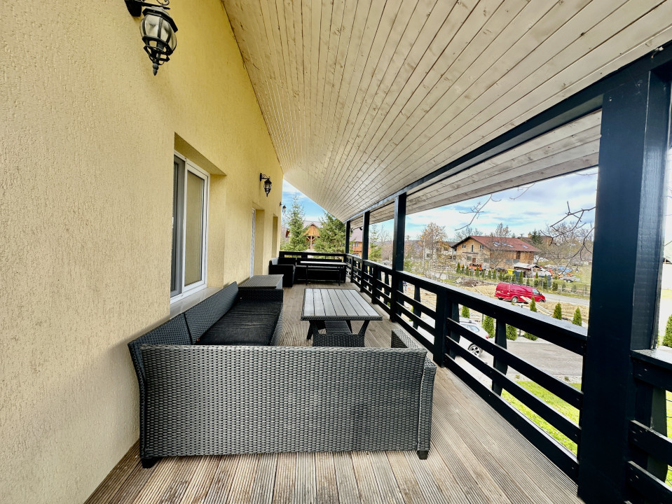 Vilă de lux cu vedere la Munții Bucegi, aproape de Castelul Bran, COMISION 0%!!