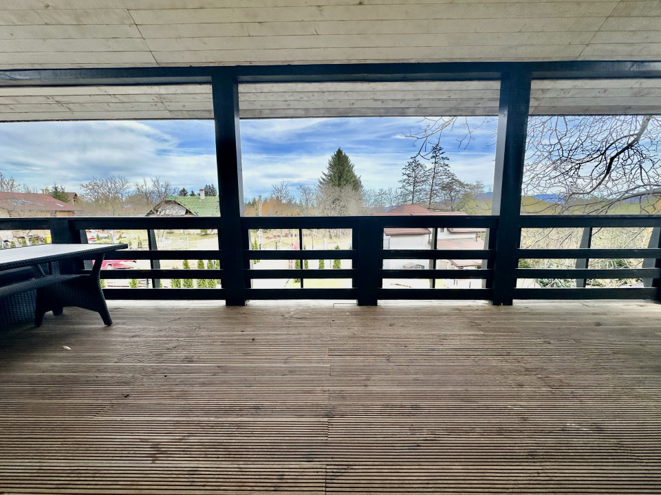 Vilă de lux cu vedere la Munții Bucegi, aproape de Castelul Bran, COMISION 0%!!