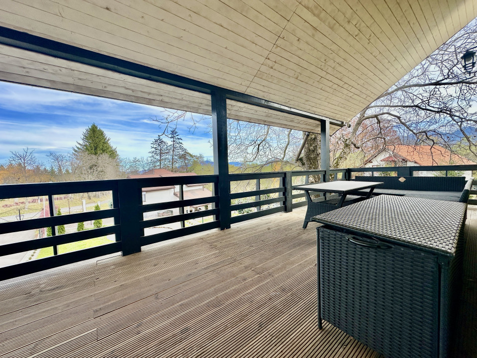 Vilă de lux cu vedere la Munții Bucegi, aproape de Castelul Bran, COMISION 0%!!