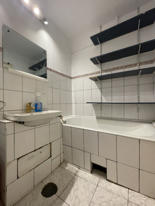 Garsonieră cu autorizație spațiu comercial la 150m de noua Academie de Muzică