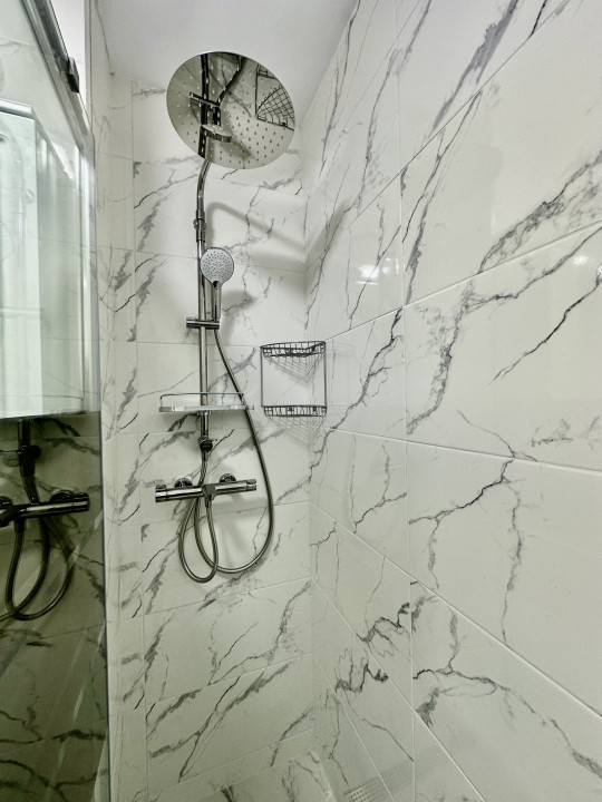 Apartament modern, renovat, 3 camere, zona spitalului de recuperare, Zorilor