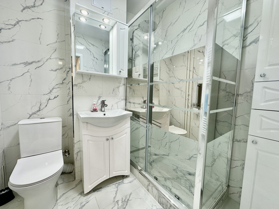 Apartament modern, renovat, 3 camere, zona spitalului de recuperare, Zorilor